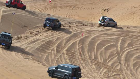 内蒙古沙漠阿拉善沙漠越野车沙丘视频素材模板下载