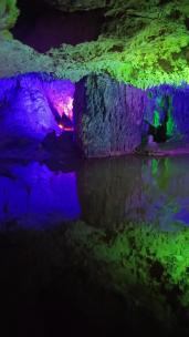 郴州万华岩溶洞地下河风光彩色钟乳石竖屏1高清在线视频素材下载