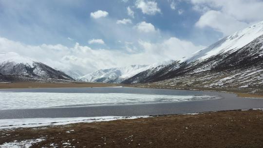 318川藏线 雪山 山谷 公路 湖泊