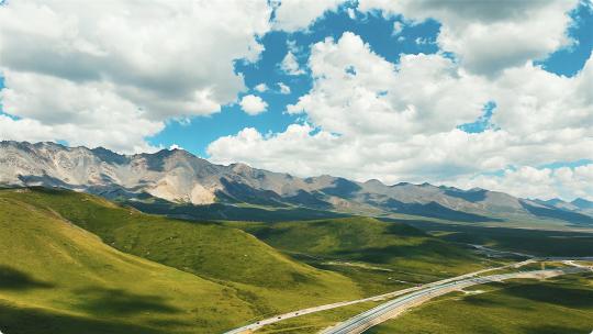 青海西藏川藏线航拍4k天空白云大山风光
