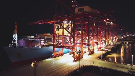 集装箱码头港口夜景