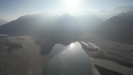 西藏自治区雅鲁藏布江大峡谷仙境云海航拍视频素材模板下载