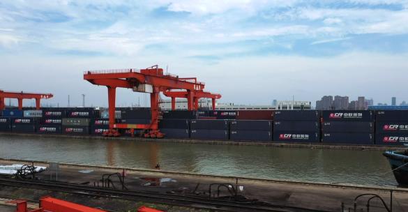 起重机  货物  运输  港口 吊机  码头视频素材模板下载