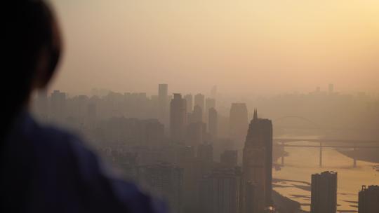 南山上重庆渝中半岛长江黄昏日落重庆风景视频素材模板下载