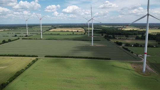 风力发电低碳环保乡村振兴田野