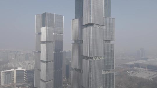 郑州绿地中心双子塔商业大楼航拍（灰片）