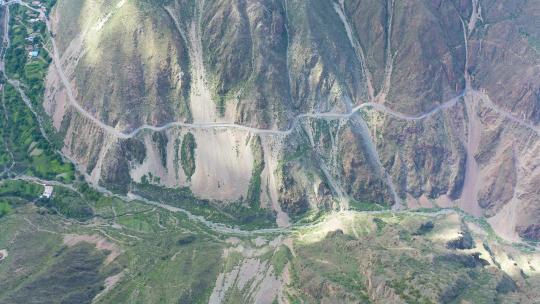 西藏怒江72拐盘旋公路