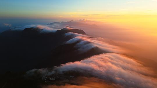 航拍绝美日出云海云瀑高山草甸萍乡武功山