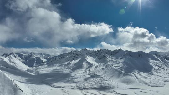 西藏德姆拉山纯净雪山航拍空镜视频素材模板下载