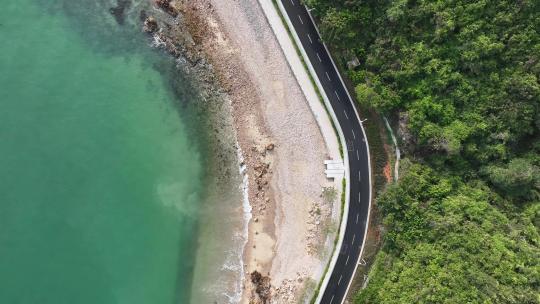 航拍海边道路