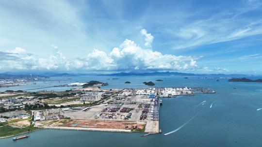 航拍广东惠州大亚湾海岸线物流工业码头港口