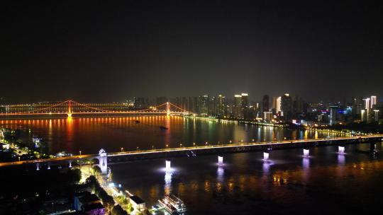 航拍湖北武汉长江大桥鹦鹉洲大桥夜景