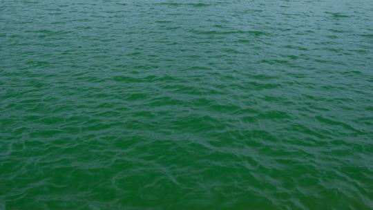 蓝色 湖水 湖面 水面 水波纹 波光粼粼