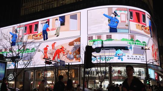 夜晚街道上的大型宣传广告牌视频素材模板下载