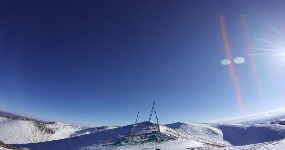 4K5200米雪山顶输电铁塔组立大延时1机位04