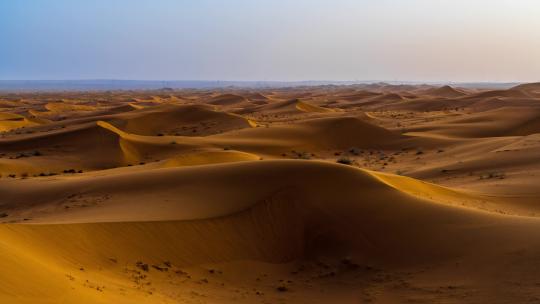 沙漠日出光影延时摄影