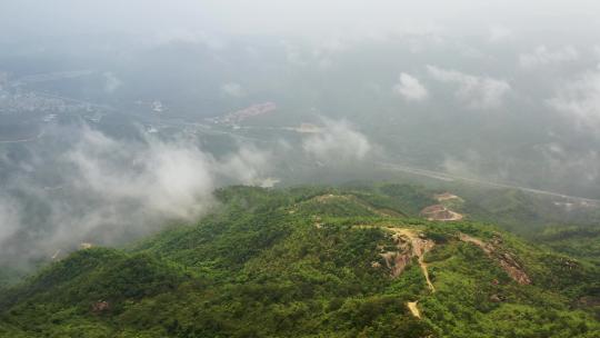 珠海雨后云雾