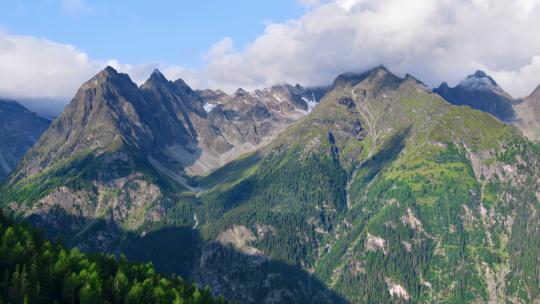 西北青藏地区大山航拍