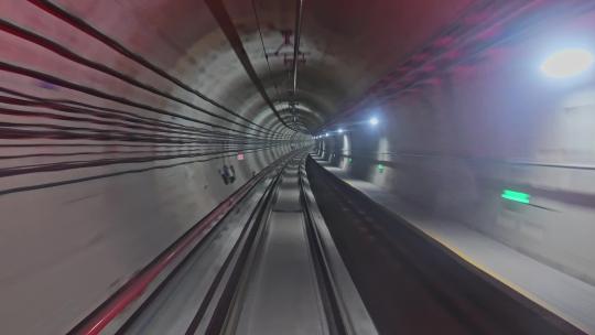 地铁在隧道穿越视频素材模板下载