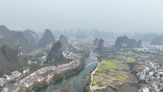 桂林象鼻山景区风景游客船只航拍