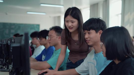 4k大学生上课会计专业财务管理高校招生宣传