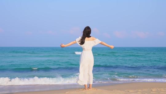 4k海边情绪美女