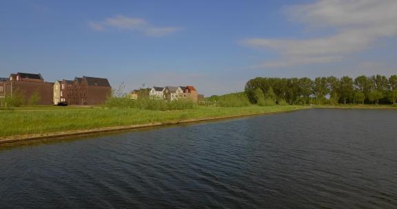 荷兰Goese Meer附近新建的住宅区。航拍。