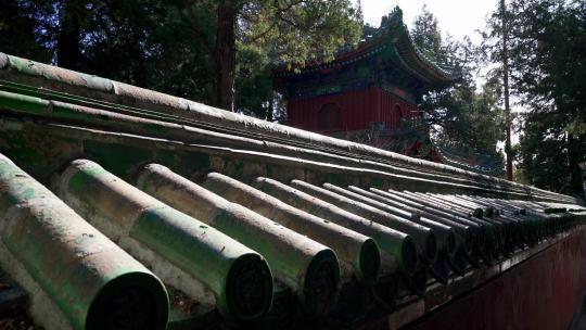 北京北海公园的古代建筑风光视频素材模板下载