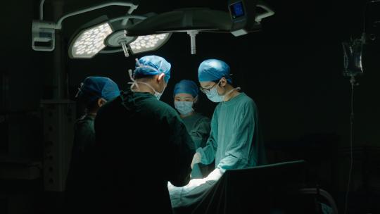 【原创】推进手术室抢救治疗4K素材视频素材模板下载