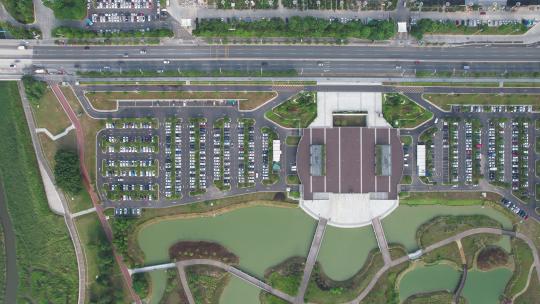 深圳石岩湖湿地公园停车场视频素材模板下载