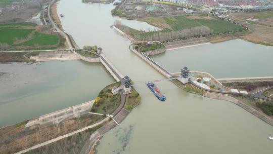航拍淮安市京杭大运河和淮河下海水道视频素材模板下载