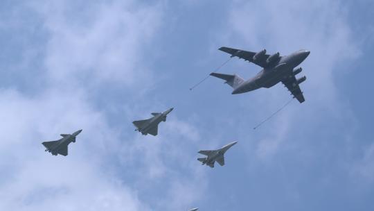 4K稳定：长春航展2023中国空军运油20编队