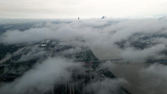 航拍平流云雾下的广州琶洲