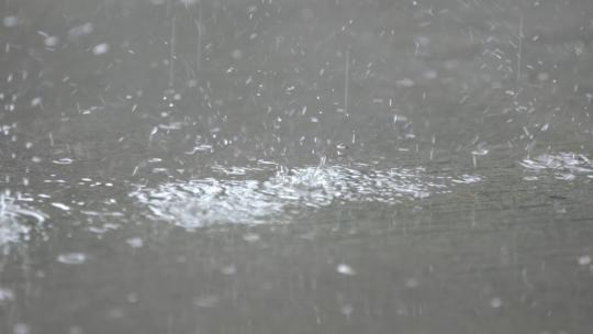 雨水惊蛰谷雨立春意境屋檐雨滴滴水中式