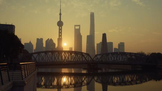 上海陆家嘴外白渡桥朝阳夕阳全景高清在线视频素材下载