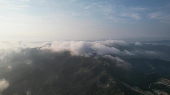 威海里口山山顶上的飞云视频素材模板下载