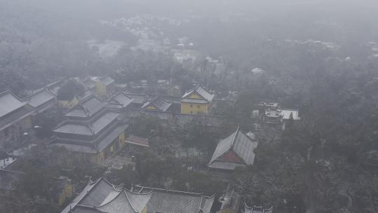 杭州灵隐雪下雪航拍