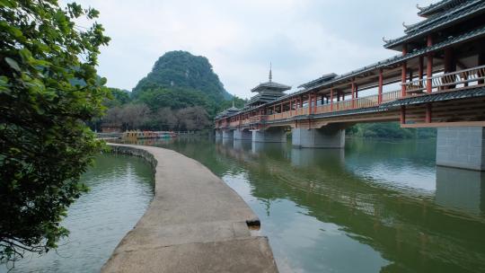 广西柳州山水风景龙潭公园风雨桥