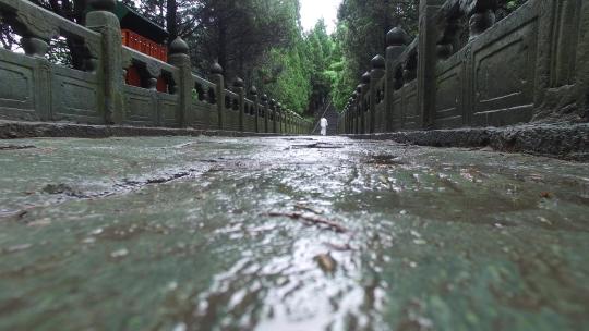 雨后的武当山道观角落视频素材模板下载