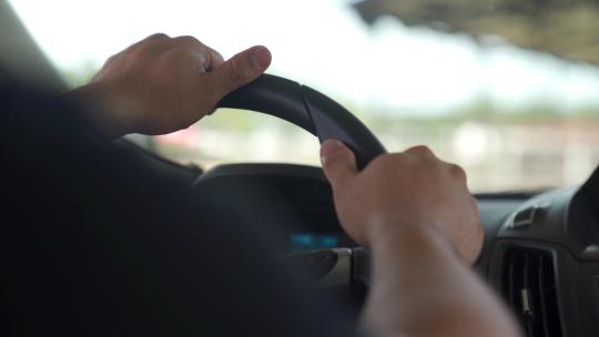 开车驾驶员汽车第一人称画面实拍视频视频素材模板下载