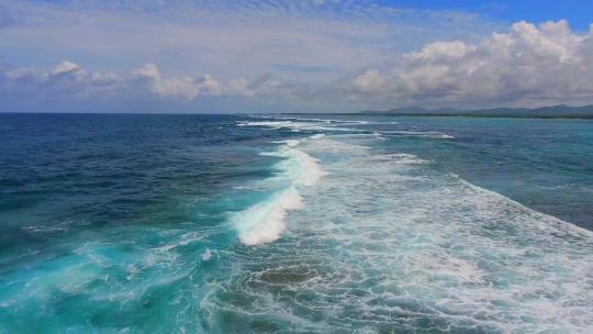 4k航拍大海海浪浪花合集素材