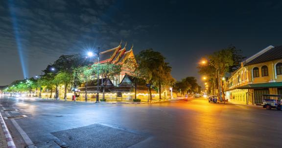 泰国曼谷夜晚街景延时 卧佛寺与街道视频素材模板下载