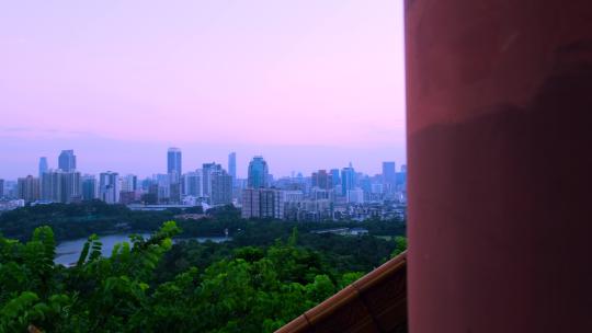 广州鸿鹄楼望城市建筑群与唯美夕阳晚霞