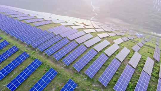新能源光伏板太阳能发电航拍