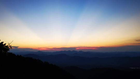 实拍日落晚霞夕阳西下