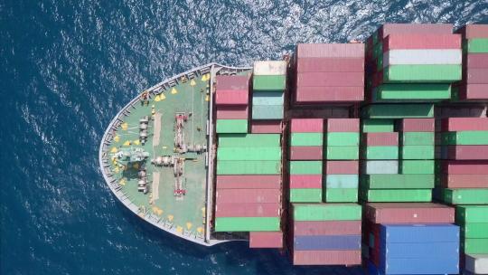海上集装箱船视频素材模板下载