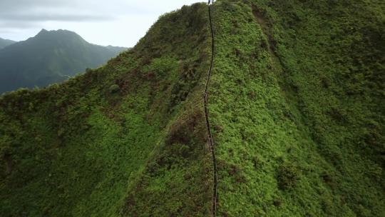 爬山登山攀登勇往直前励志4k视频素材