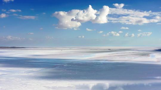 蓝天白云下的大盐湖视频素材模板下载