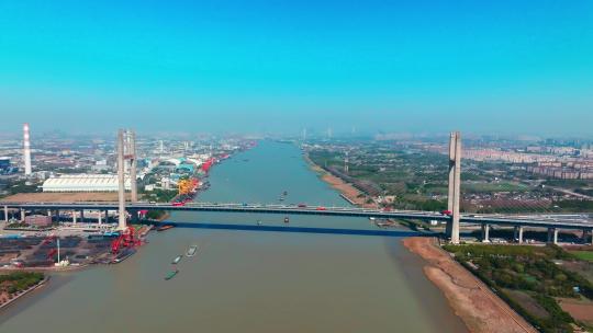 黄浦江上的大桥视频素材模板下载