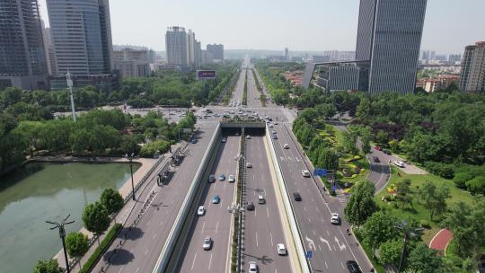 河南洛阳城市大道交通车辆行驶航拍